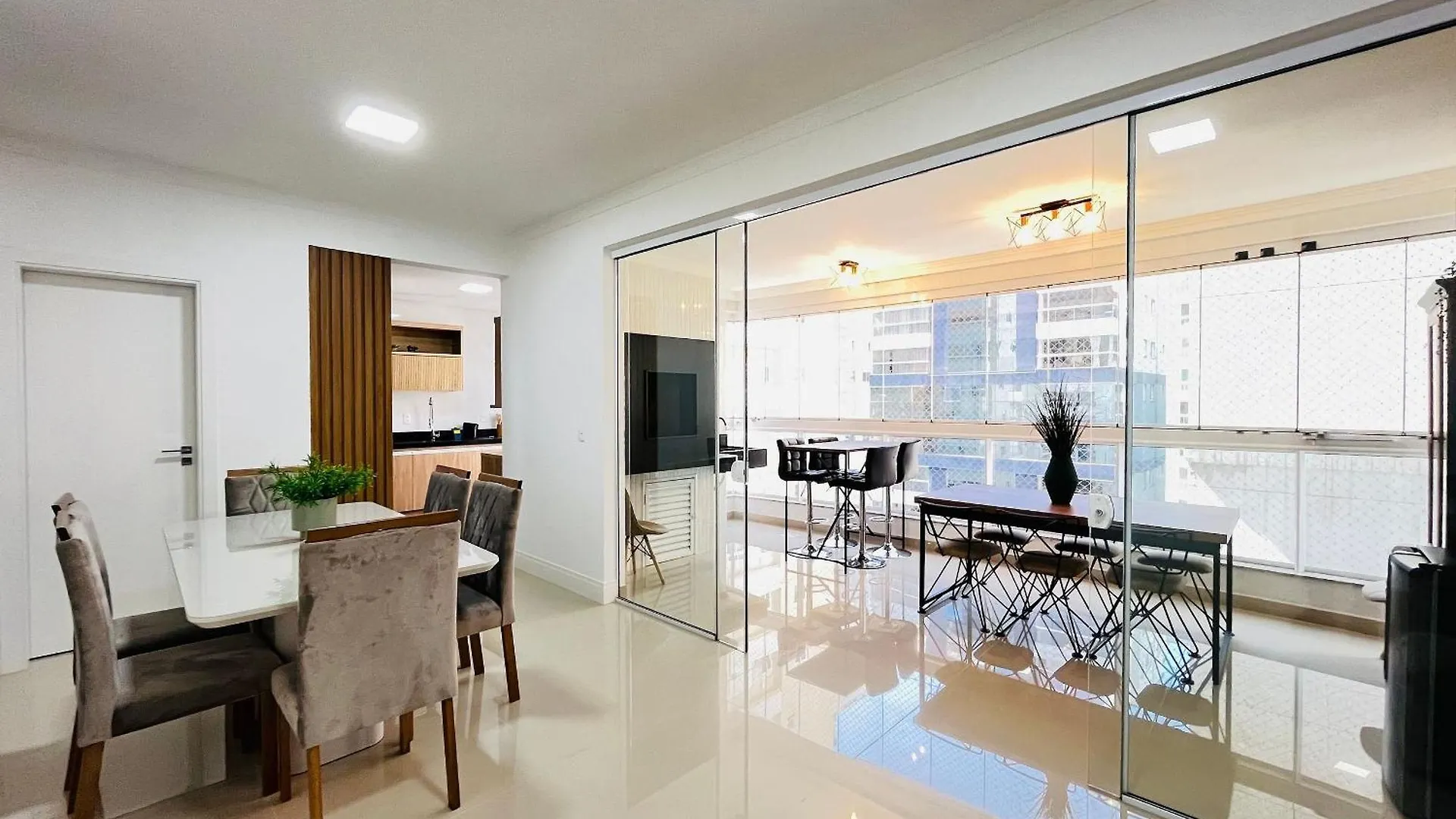 Condominio Spazio D'Art Residence - イタペマ