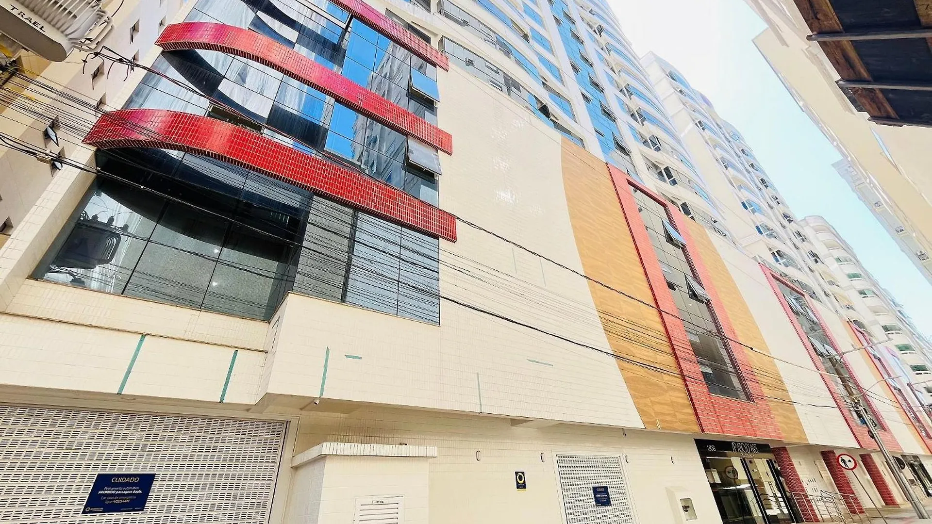 Condominio Spazio D'Art Residence - イタペマ